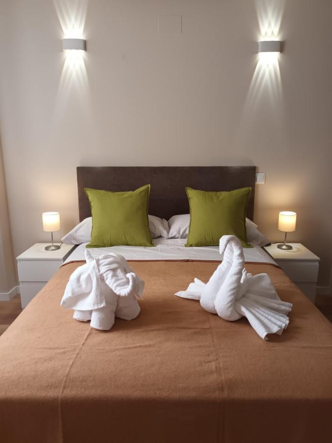 La Casona Del Eboni Apartment Alcala de Henares Bagian luar foto