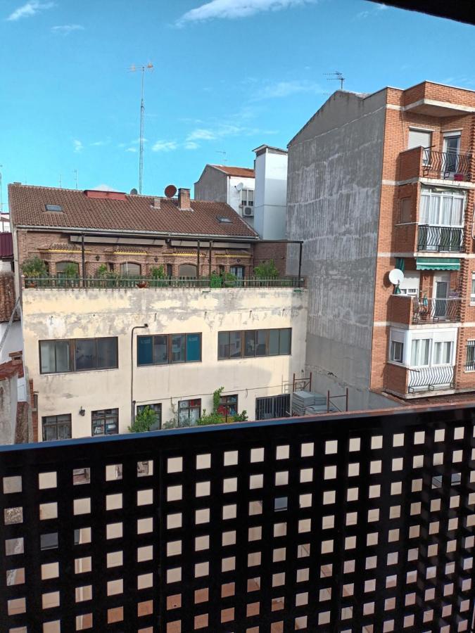 La Casona Del Eboni Apartment Alcala de Henares Bagian luar foto